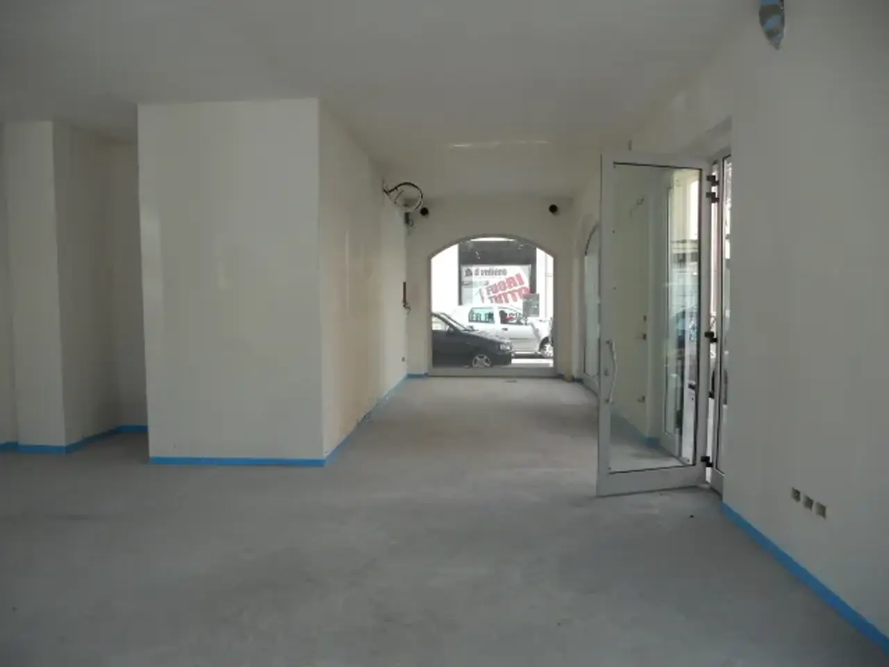 Negozio in Via San Martino, San Benedetto Del Tronto, {3} - Foto 2