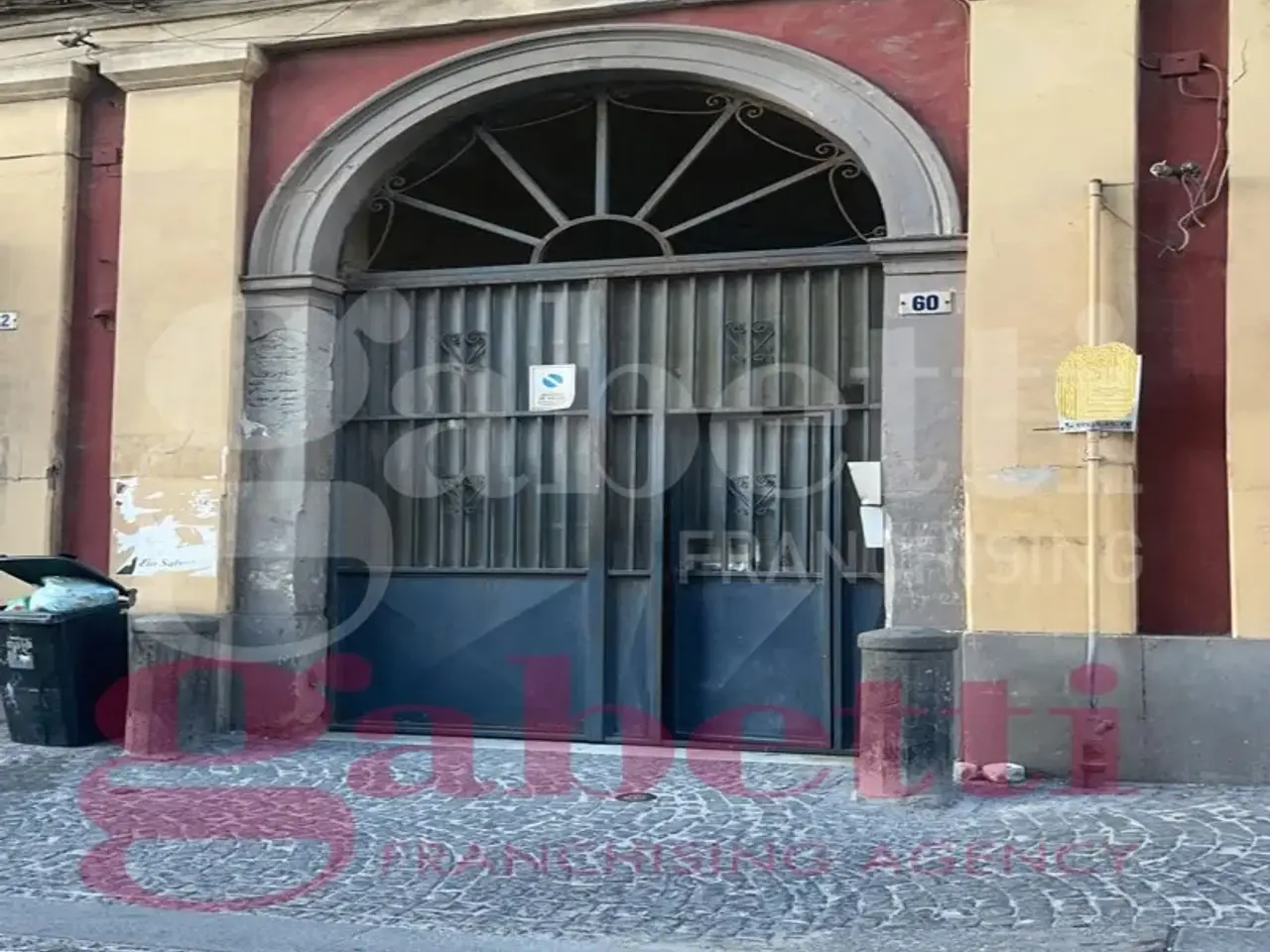Magazzino in Corso Vittorio Emanuele III  62, Torre Annunziata, {3} - Foto 1