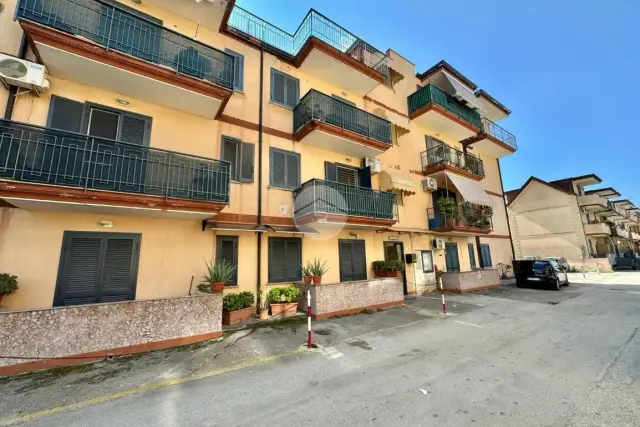 3-room flat in Via Luigi Perosi 5, Acerra - Photo 1