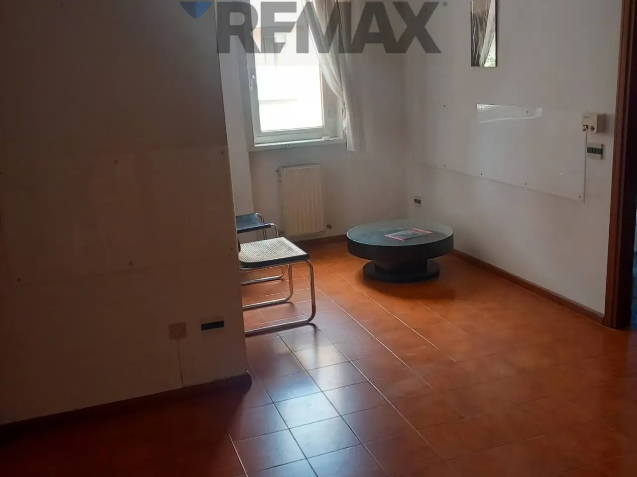 Ufficio in Via Monte Bianco 21, Foligno, {3} - Foto 1