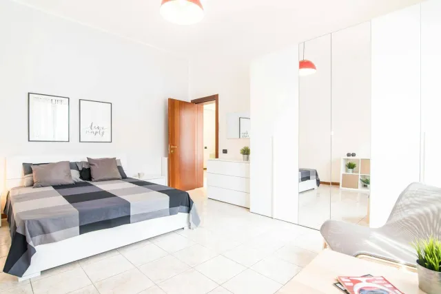 Room in Via Firenze, Vicenza - Photo 1