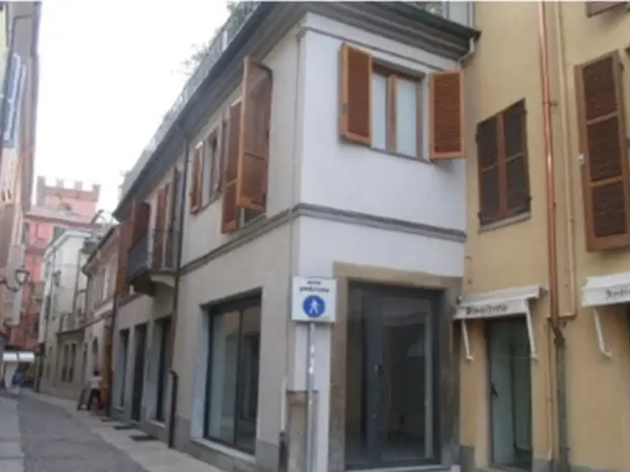 Negozio in Via Repubblica Astese 3, Asti, {3} - Foto 1