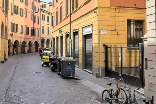 Posto auto in Via Giuseppe Petroni, Bologna - Foto 1