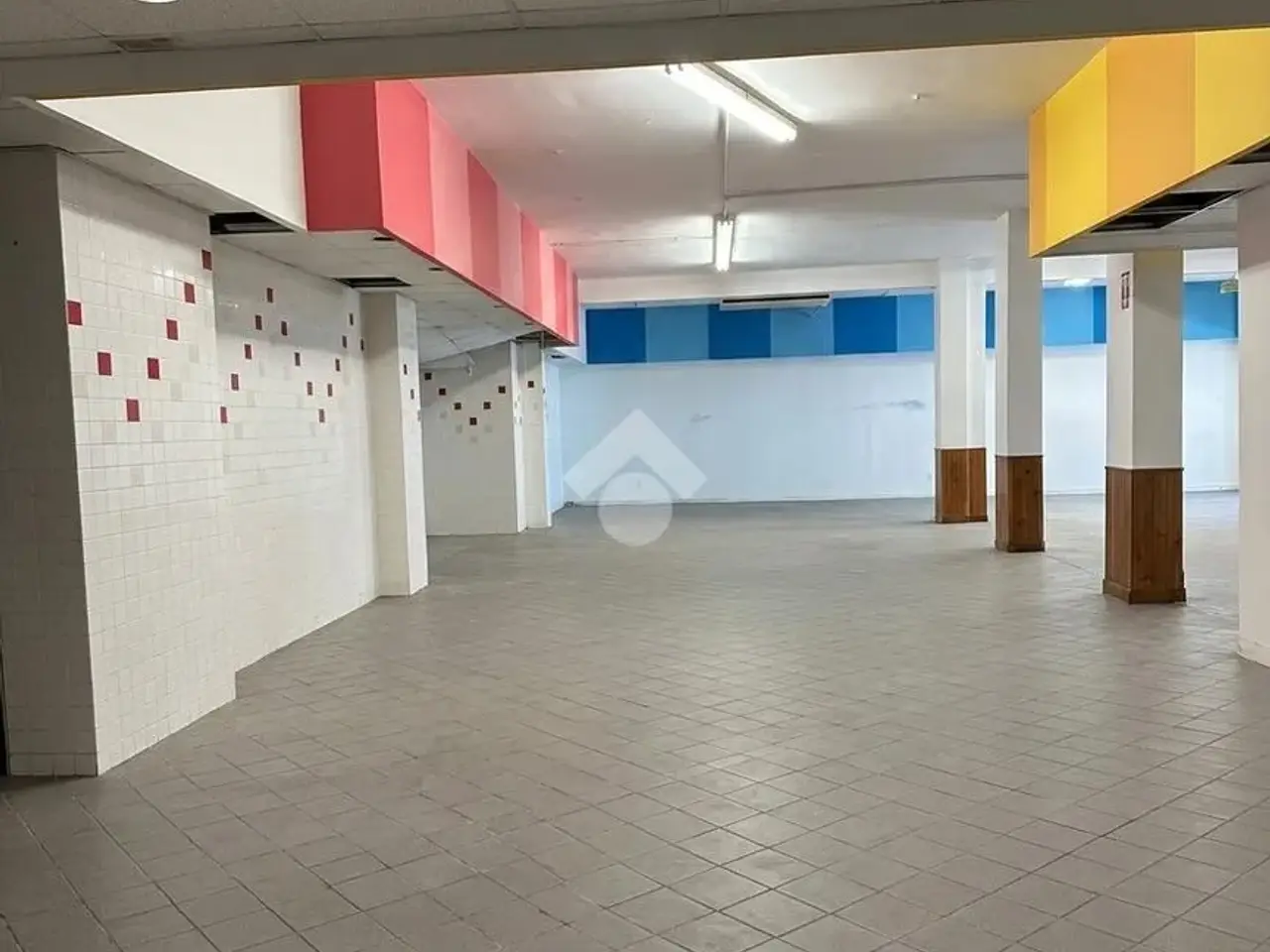 Negozio in Corso Europa 40, Melito Di Napoli, {3} - Foto 1