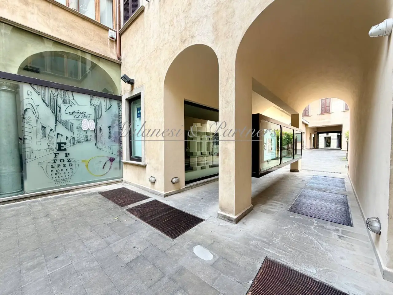 Negozio in Via Venti Settembre, Bergamo, {3} - Foto 2