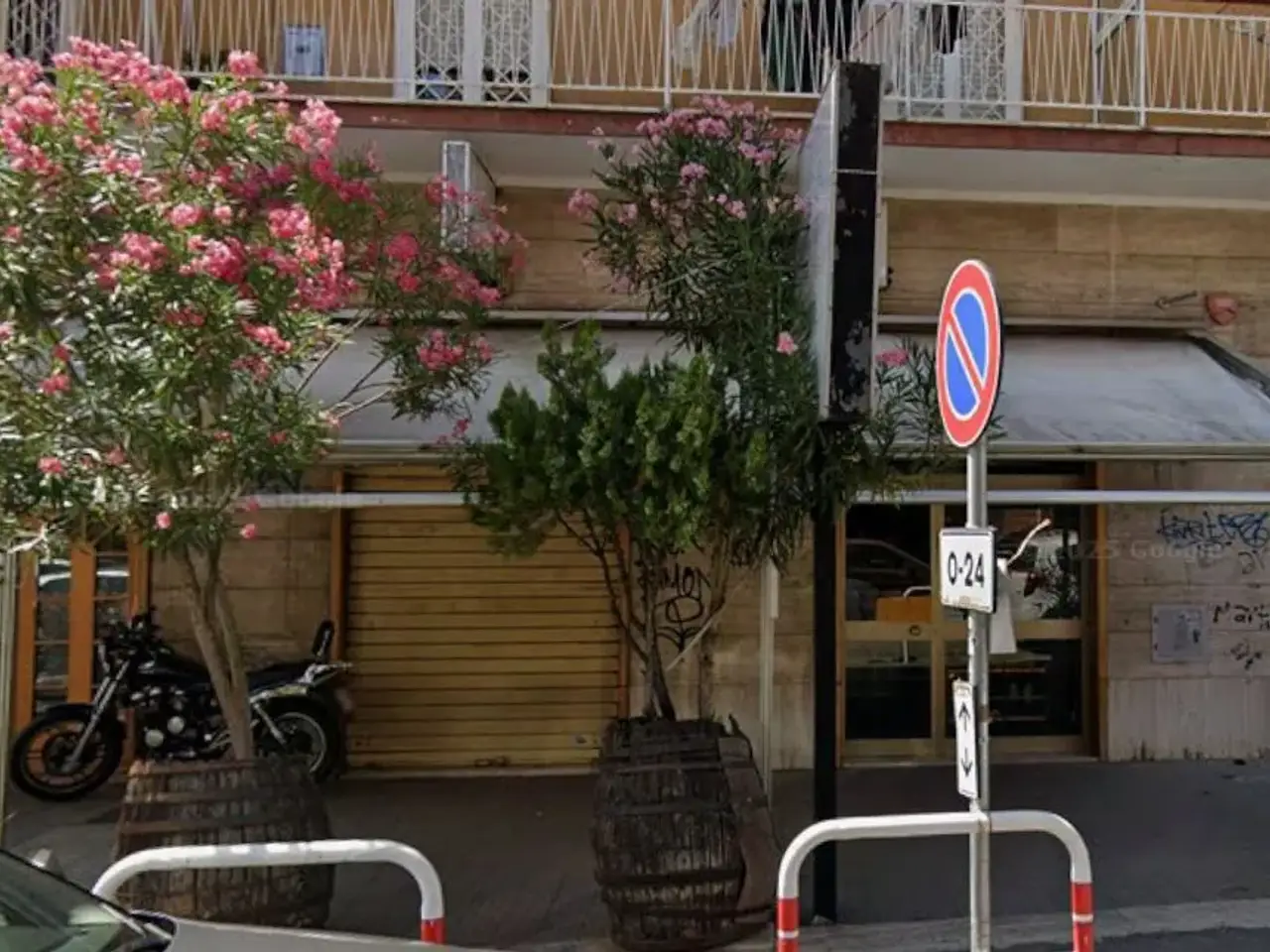 Negozio in Via dell'Acquedotto Paolo, Roma, {3} - Foto 1
