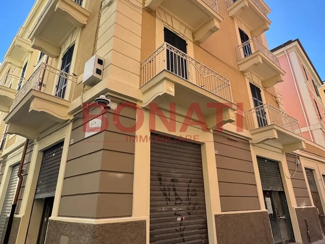 Negozio in Via Ferruccio 43, La Spezia, {3} - Foto 1