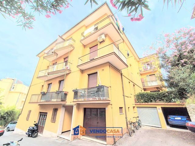 2-room flat in Via Barabina, Finale Ligure - Photo 1