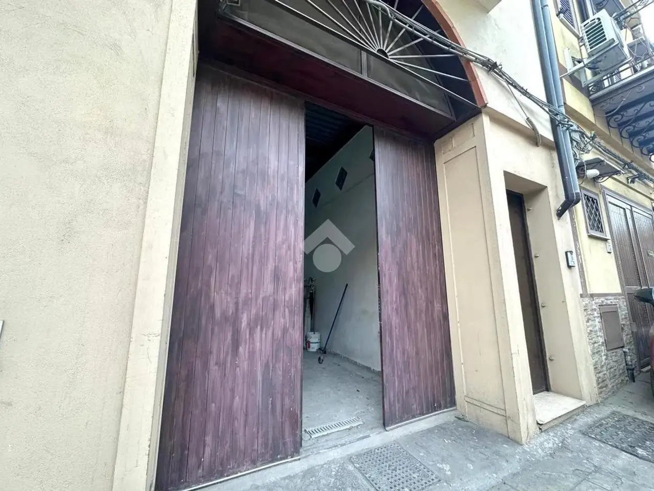 Laboratorio in Via Perpignano 146, Palermo, {3} - Foto 1
