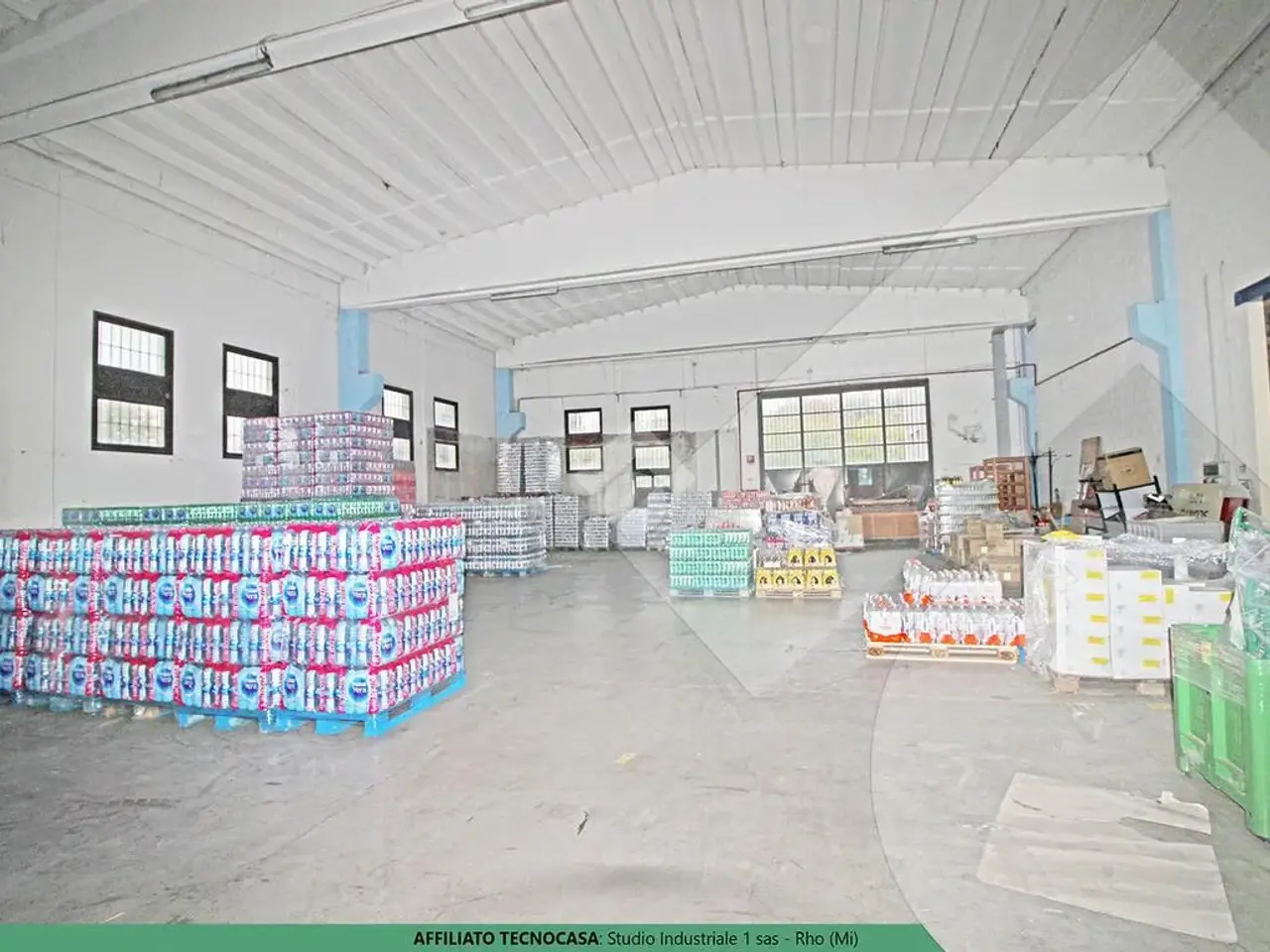 Capannone in Via Paolo Ferrario 128, Vanzago, {3} - Foto 1