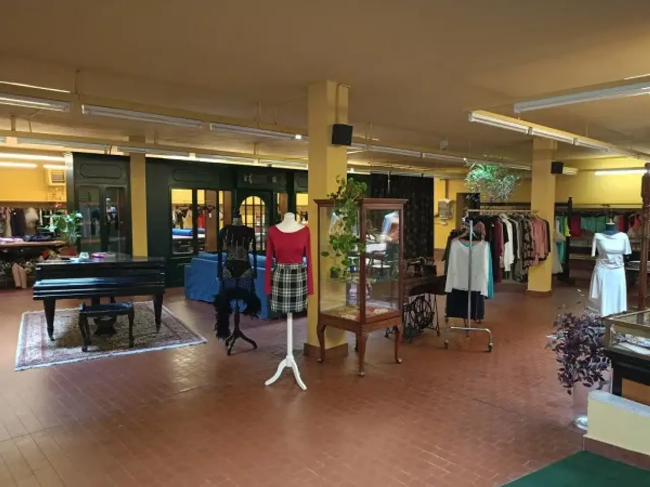 Magazzino in Via Giovanni Strobino, Legnano, {3} - Foto 2