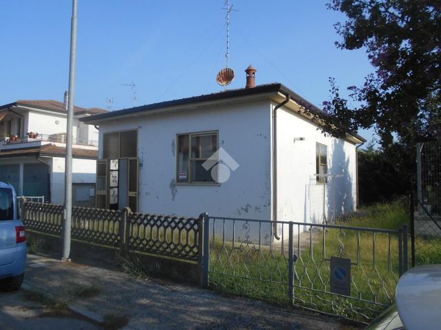 Villa in Via Grandi 2, Lagosanto - Foto 1