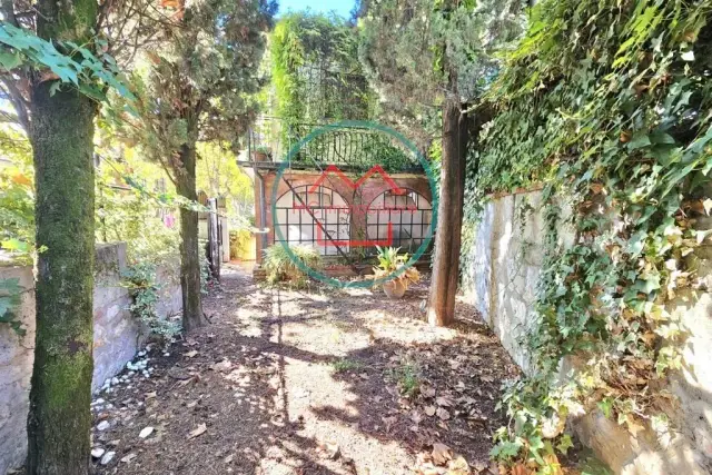 Villa in Viale Dante Alighieri, Montecatini-Terme - Foto 1