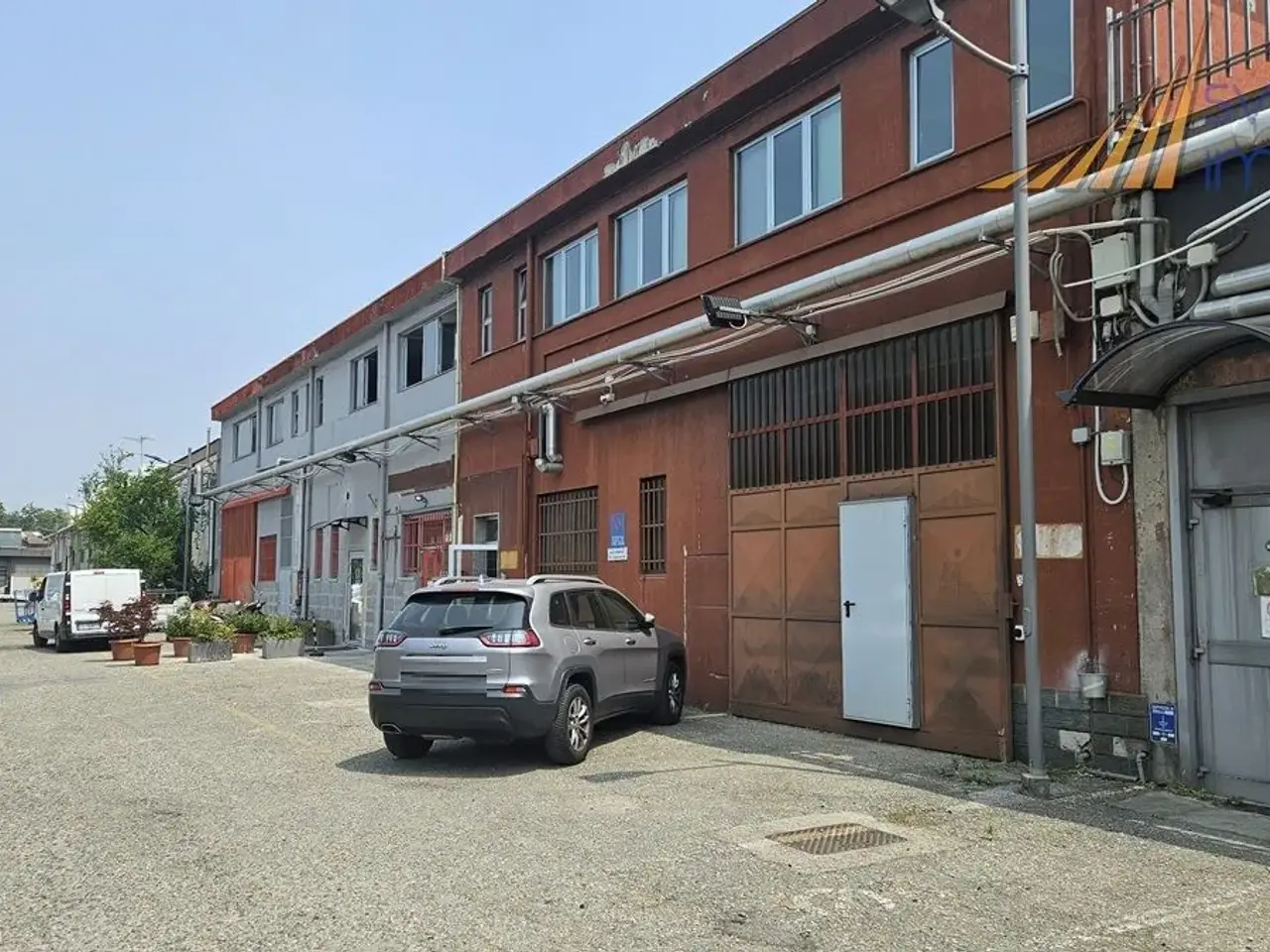 Capannone in Viale Rimembranze 54, Sesto San Giovanni, {3} - Foto 1