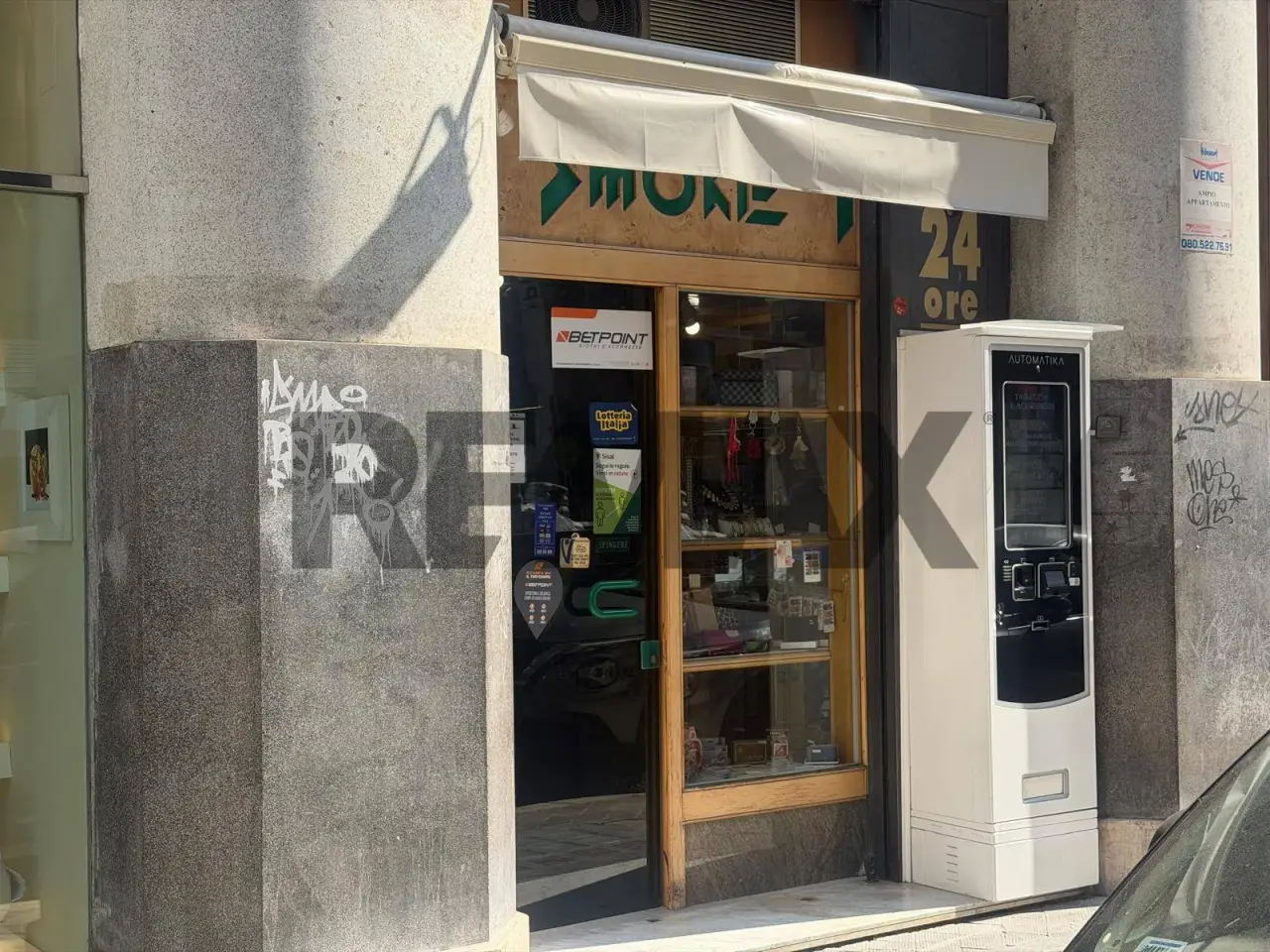 Esercizio commerciale in Via Principe Amedeo 33, Bari, {3} - Foto 2