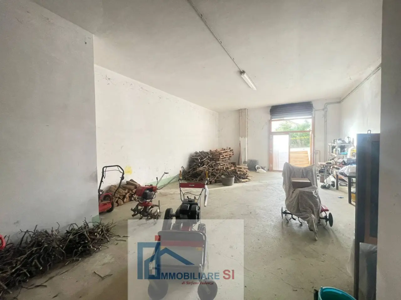 Magazzino in Via Crocevia Sala, Foglianise, {3} - Foto 1