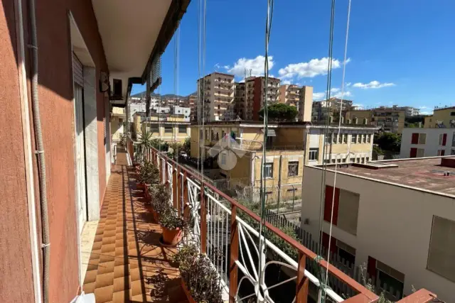 4-room flat in I Trav. IV Novembre 5, Ercolano - Photo 1