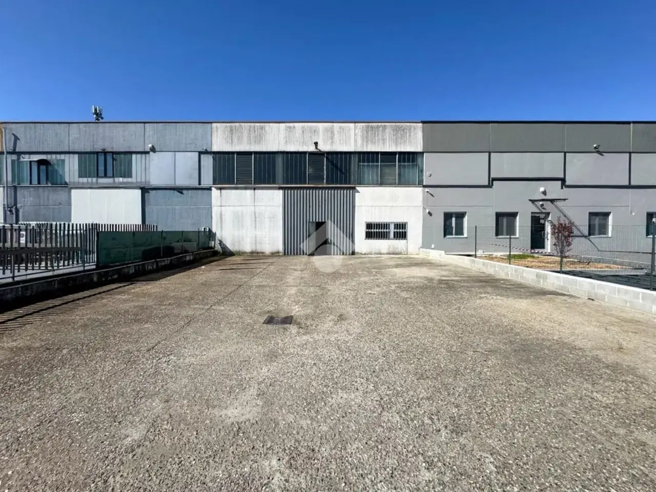 Capannone in Via Slunj 29, Castel San Giovanni, {3} - Foto 1