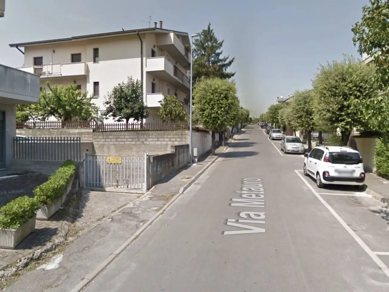 Magazzino in Via Metauro 1, Spoltore, Spoltore, {3} - Foto 1