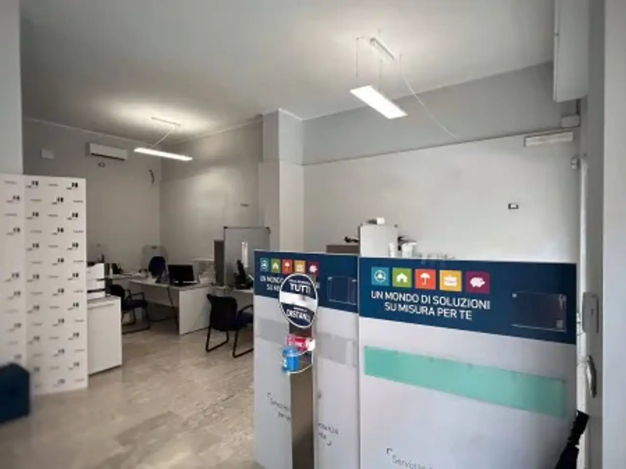 Negozio in Via Emilio Faà di Bruno 31, Alessandria, {3} - Foto 2