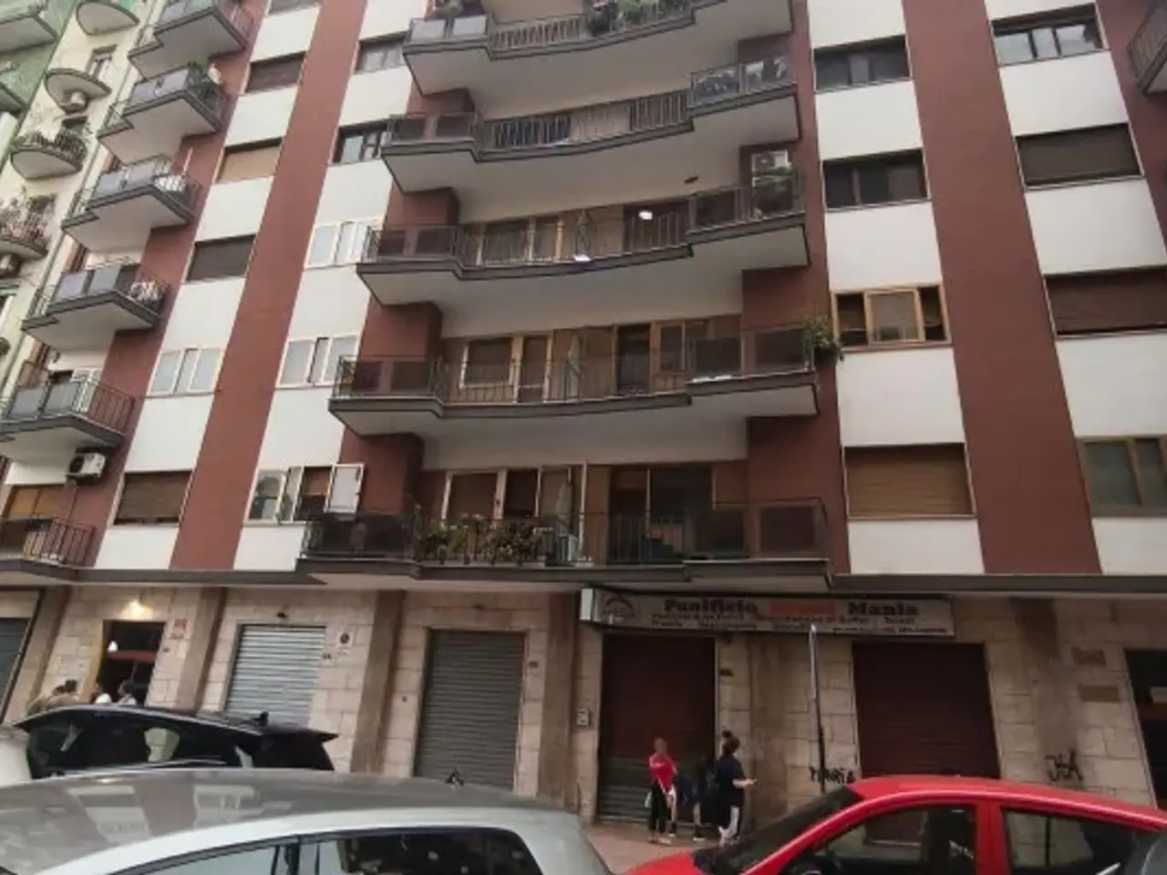 Negozio in Via Tito Minniti 69, Taranto, {3} - Foto 1
