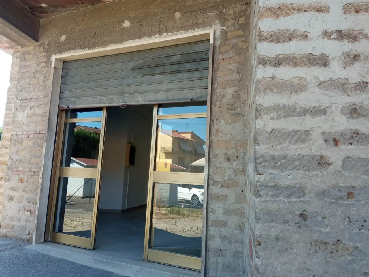 Negozio in , Vetralla, {3} - Foto 1