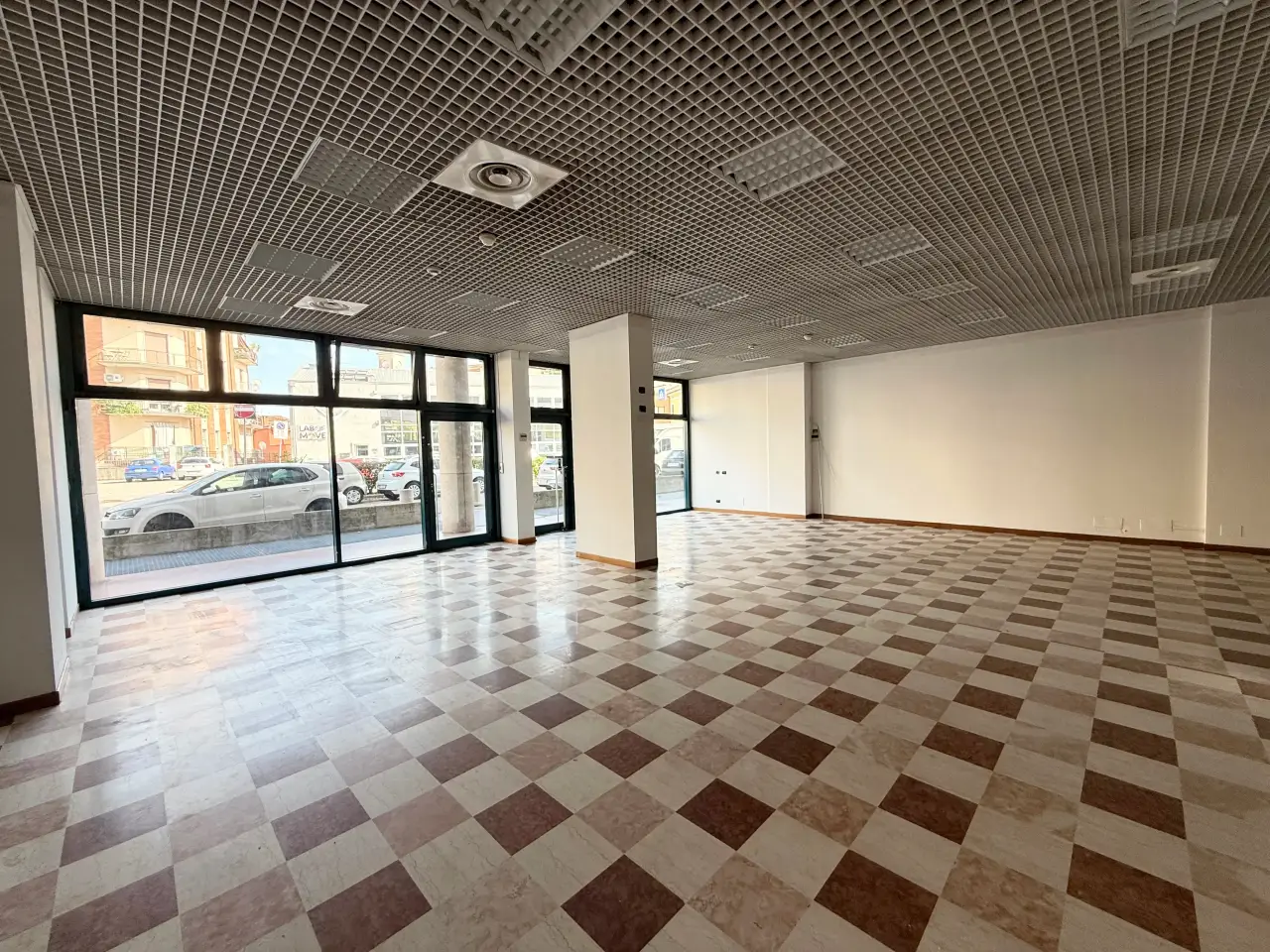 Ufficio in , Verona, {3} - Foto 1