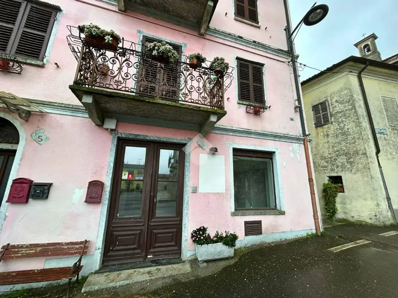 Negozio in Piazza Massimo d'Azeglio 4, Azeglio, {3} - Foto 1