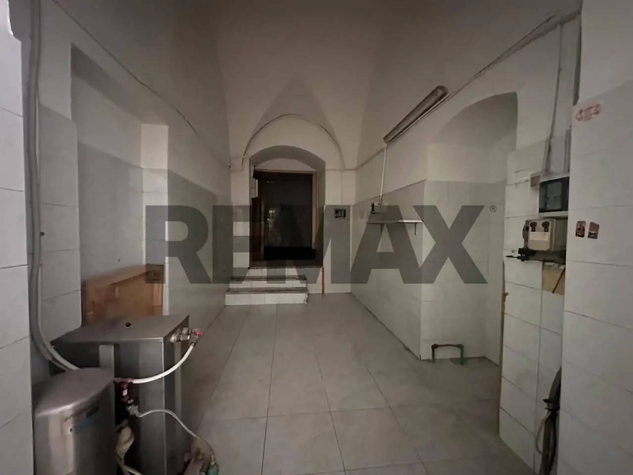 Negozio in Via Respa 12, Molfetta, {3} - Foto 1