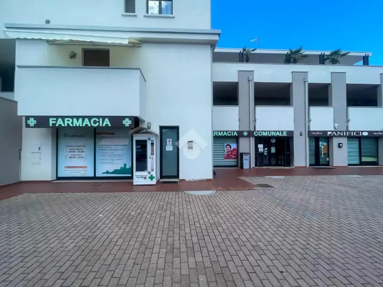 Negozio in Via Verona 202, Sirmione, {3} - Foto 1