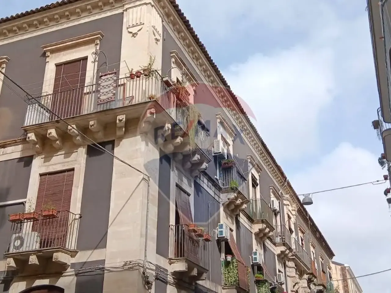 Negozio in Via Santissima Trinità 66, Catania, {3} - Foto 1