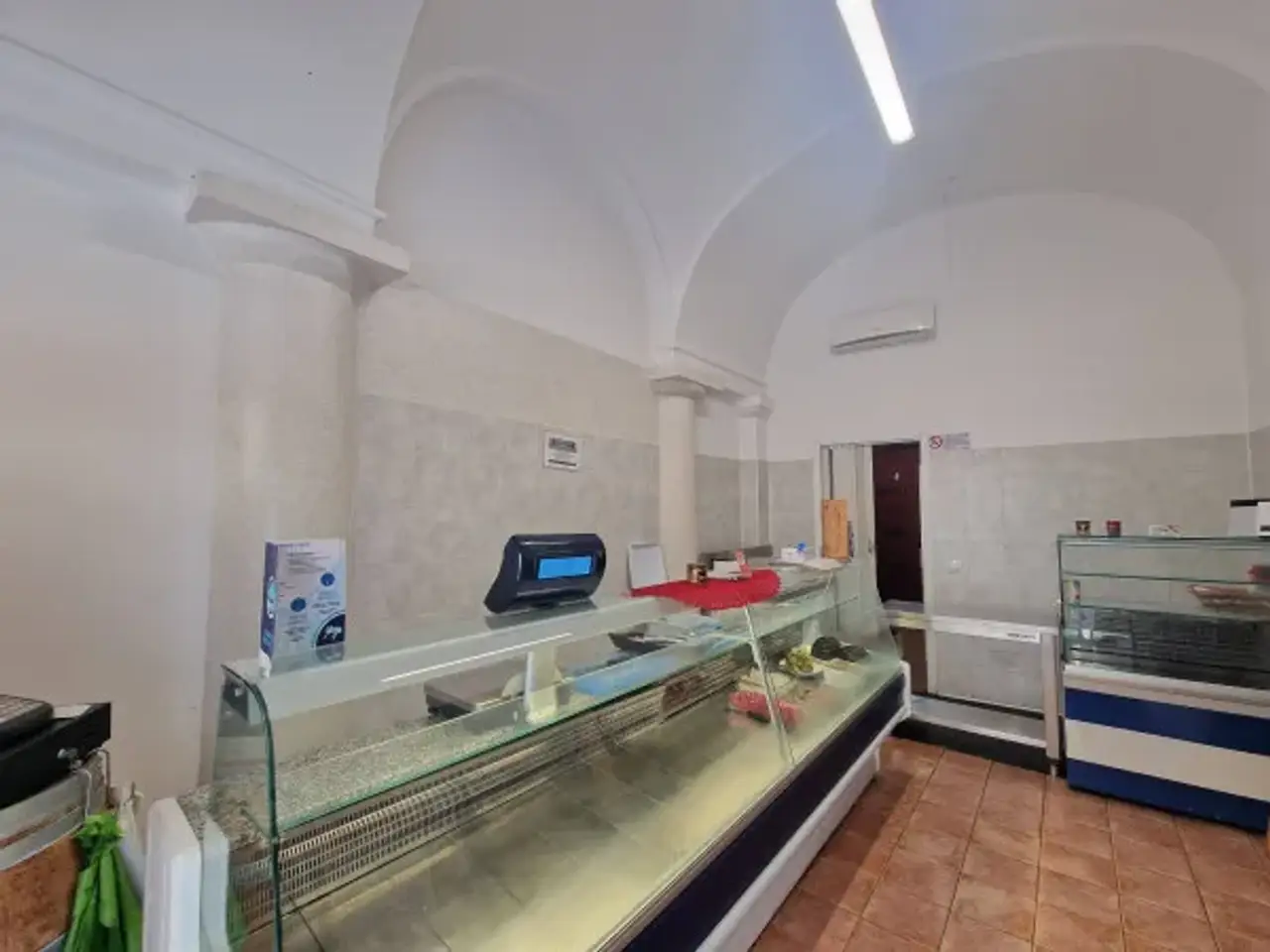 Negozio in Corso Libertà 194, Vercelli, {3} - Foto 2