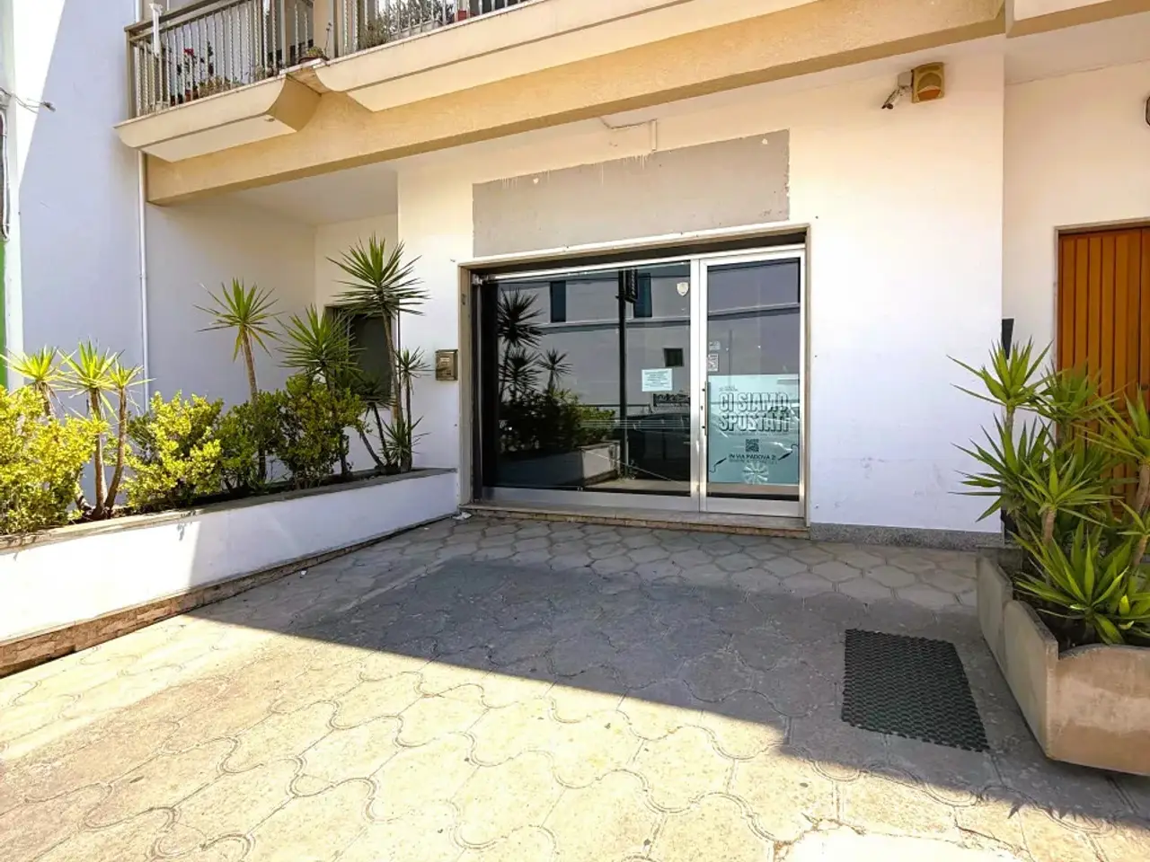 Esercizio commerciale in , Tricase, {3} - Foto 1