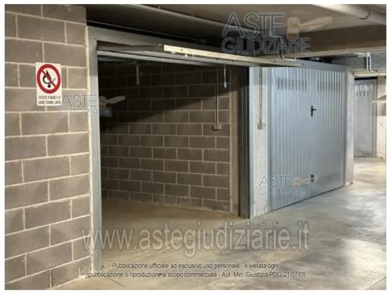 Garage in Via Scatolificio, 2, 60030 Castelbellino Stazione An, Italia 2, Castelbellino, {3} - Foto 2