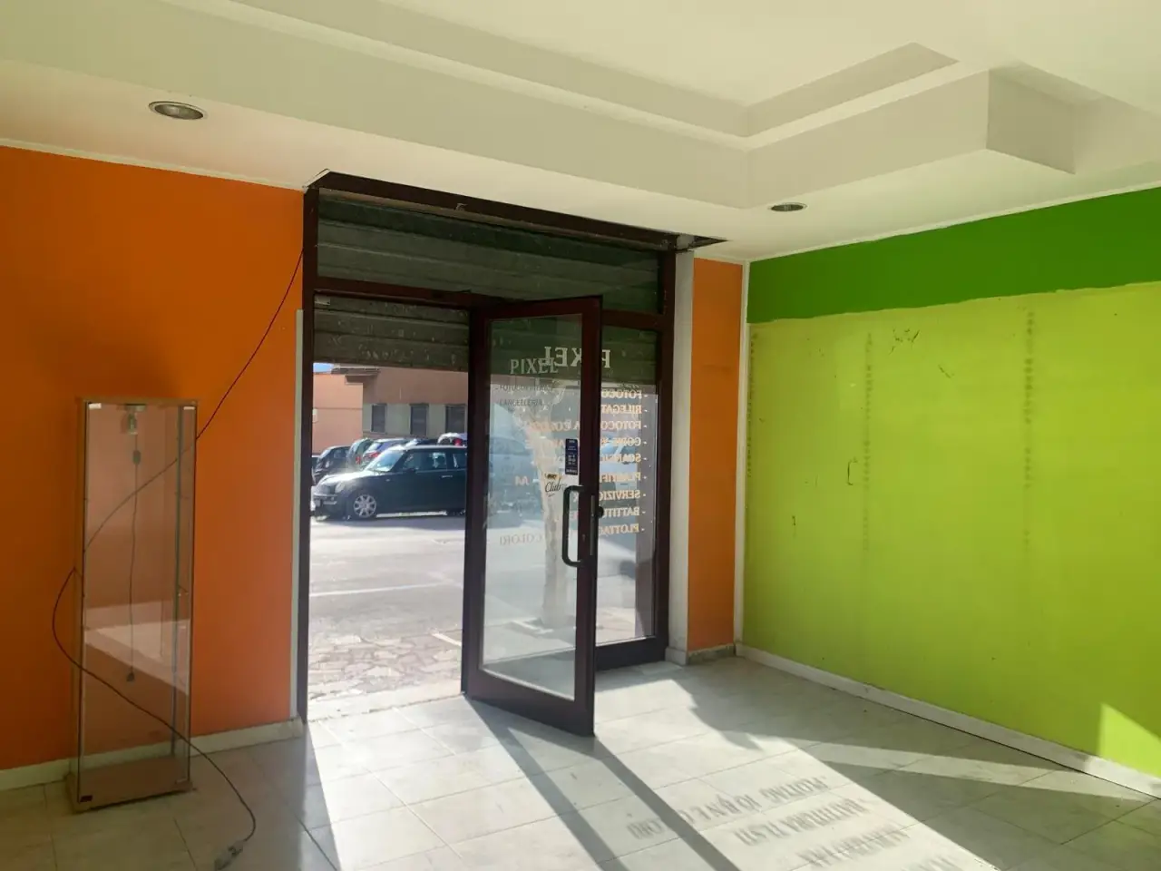 Locale commerciale in Via Molise , Isernia 86170 Isernia, Isernia, {3} - Foto 1