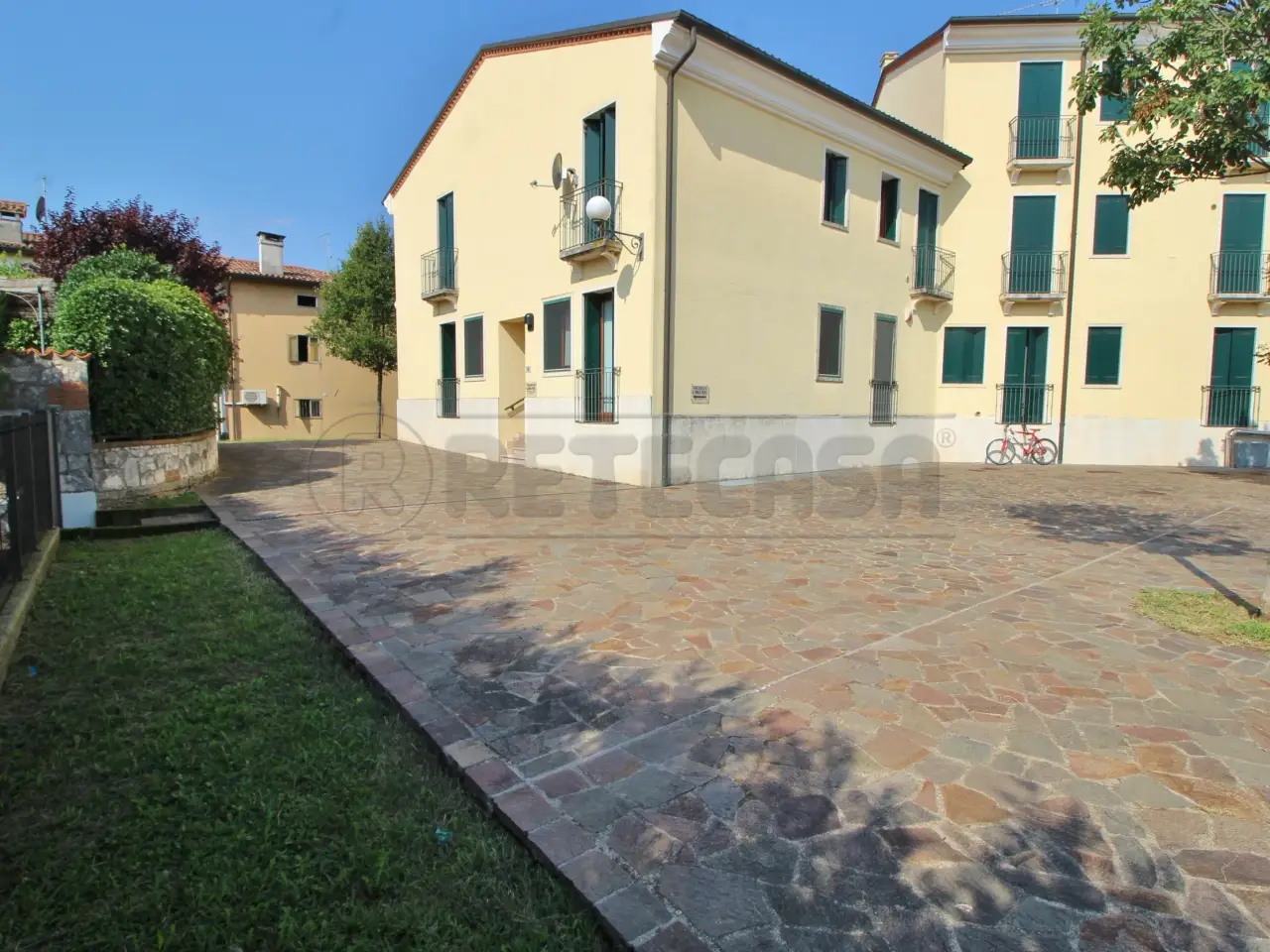 Ufficio in Via Alcide De Gasperi 80, Montecchio Maggiore, {3} - Foto 1