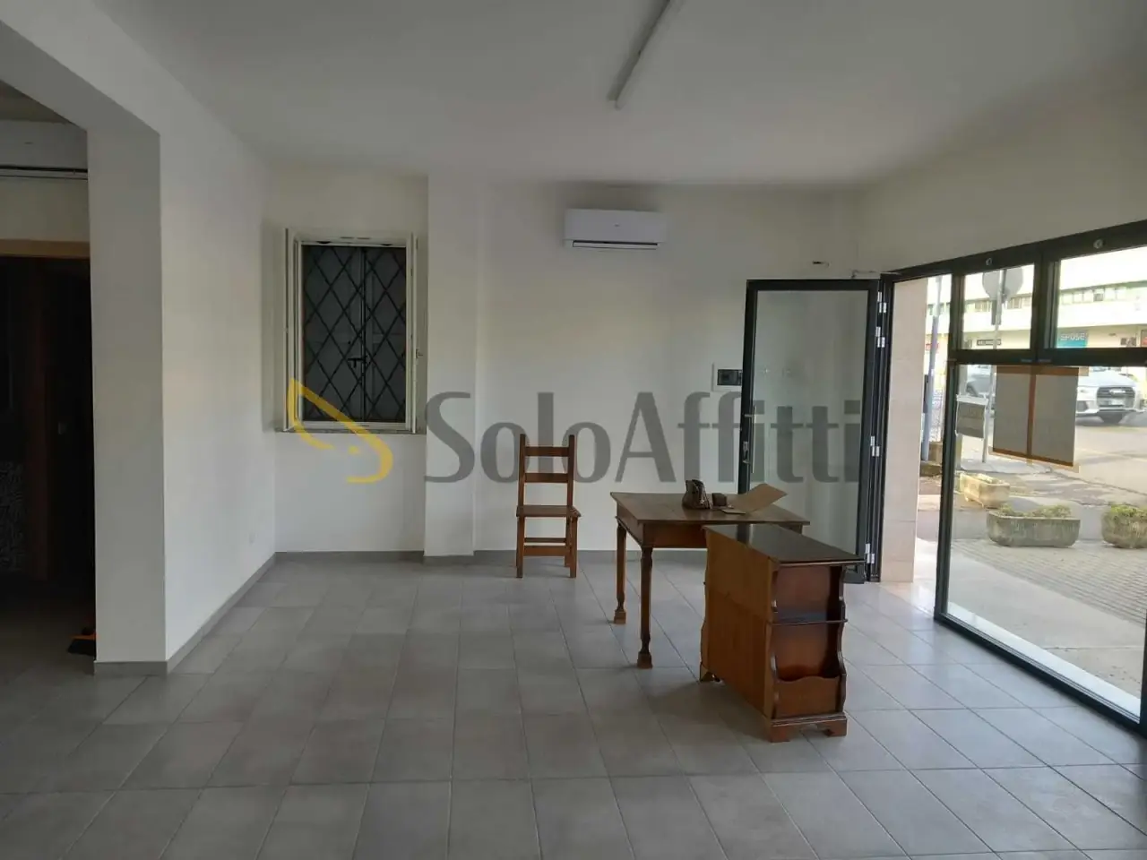 Negozio in Via Franklin Delano Roosevelt, Carpi, {3} - Foto 1