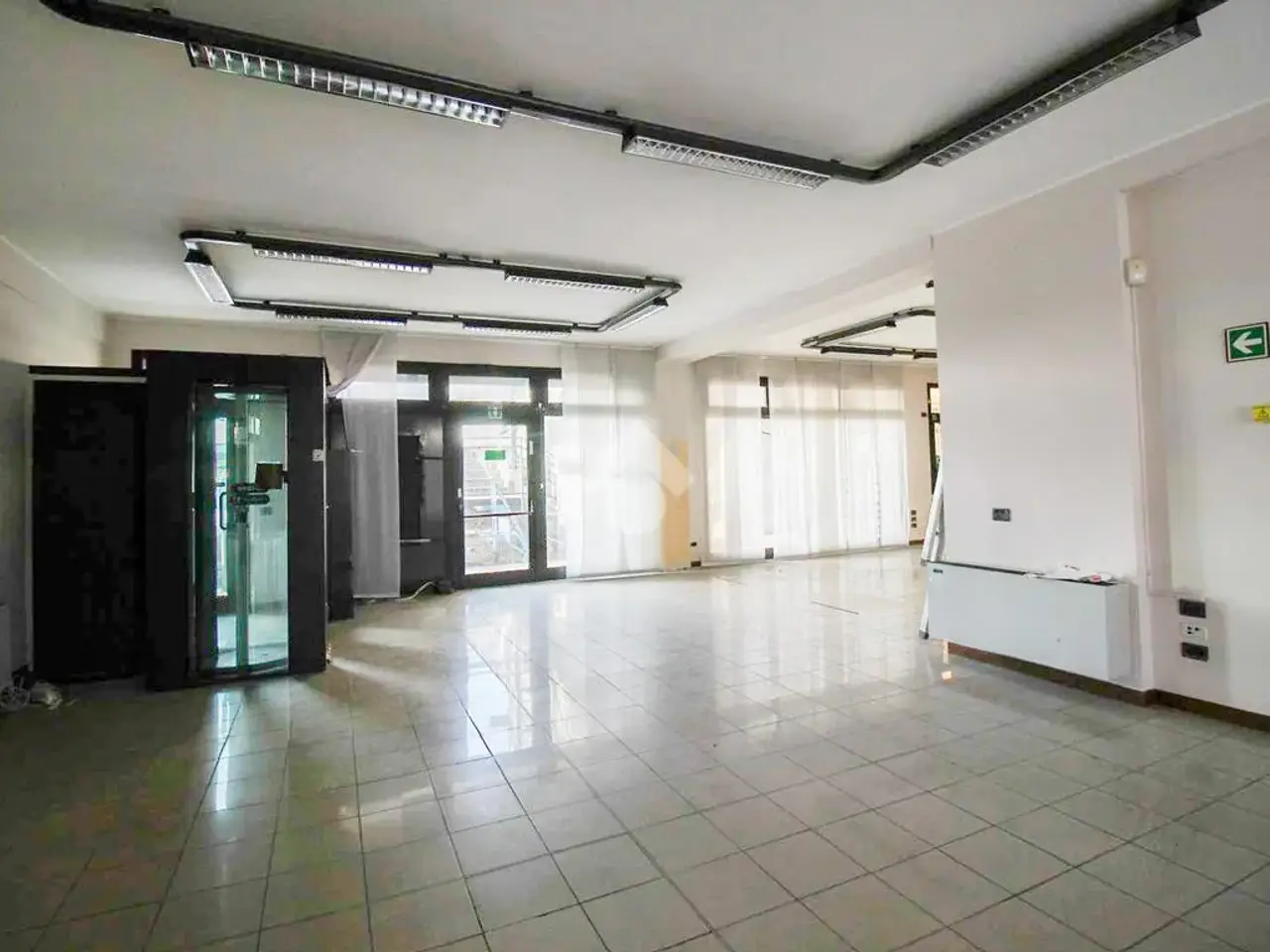 Ufficio in Via Raffaello Sanzio, Trezzano Rosa, {3} - Foto 1