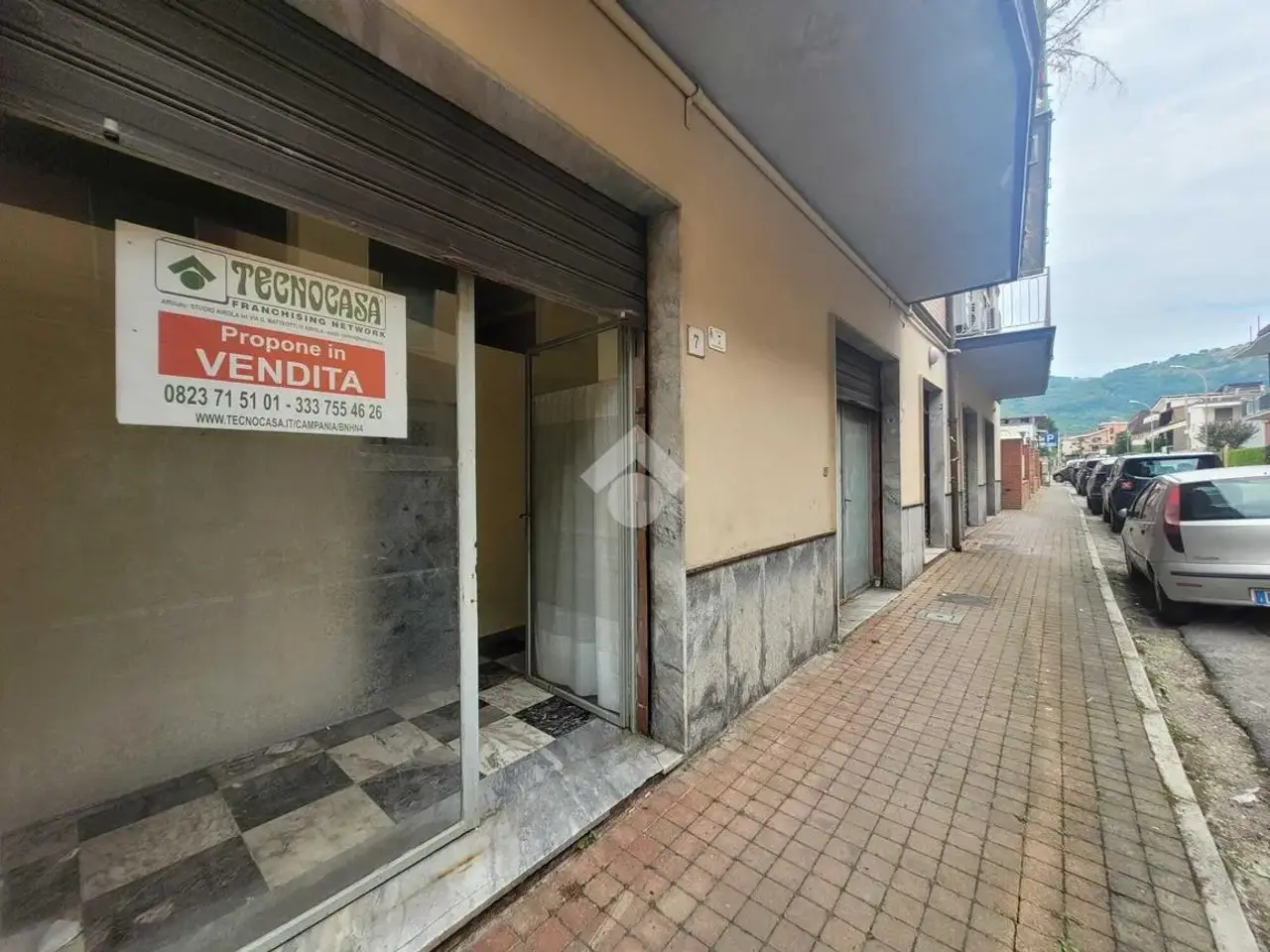 Negozio in Via Aldo Moro 7, Airola, {3} - Foto 2