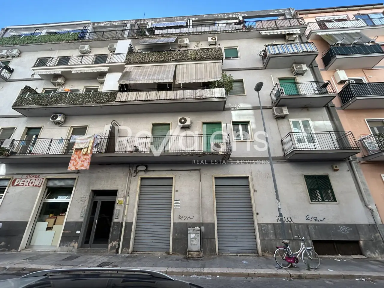 Negozio in Montenevoso 48-50, Bari, {3} - Foto 1