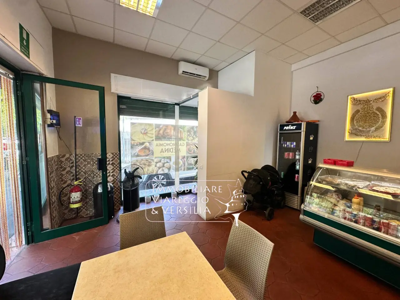 Negozio in Via Fratti, Viareggio, {3} - Foto 2