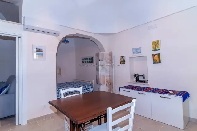 4-room flat in Piazzale Domenico Colucci, Ostuni - Photo 1