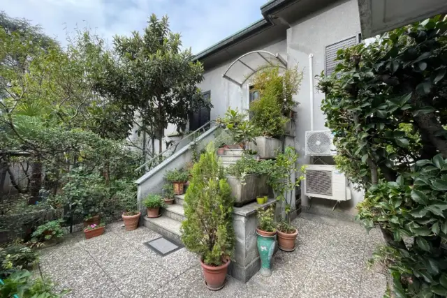 Villa in Viale l. Cadorna 25, Legnano - Foto 1