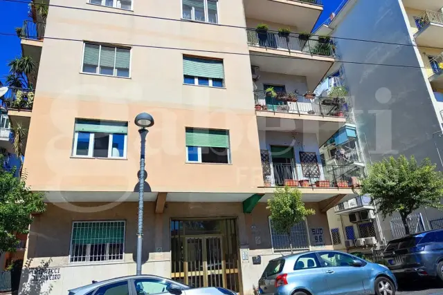 Wohnung in Via Liberta'  285, Portici - Foto 1