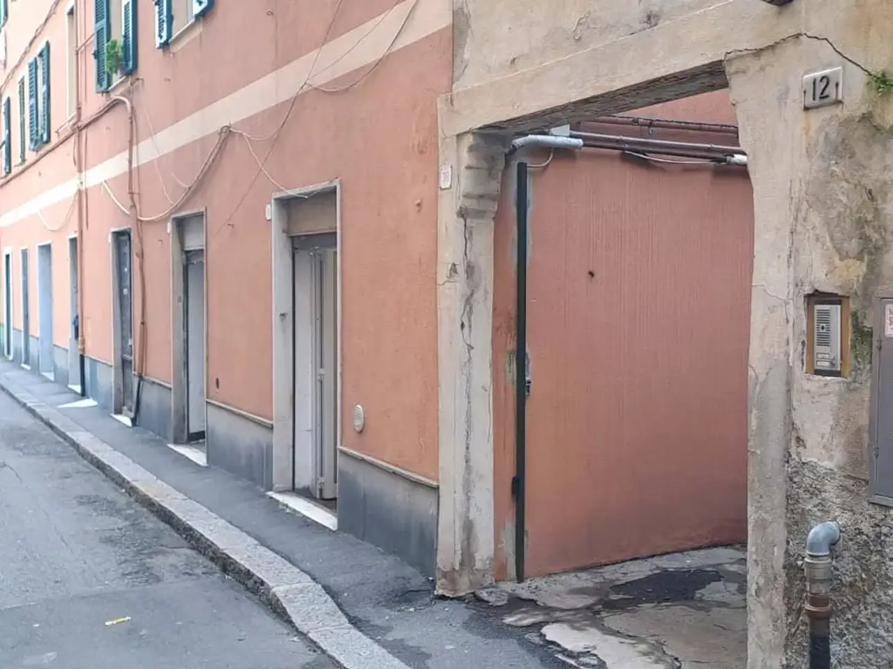 Magazzino in Via Albini, Genova, {3} - Foto 1
