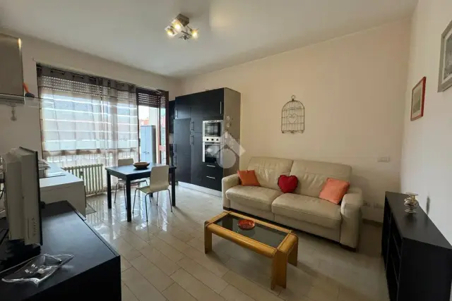 2-room flat in Via Antonio Gramsci 5, Monza - Photo 1