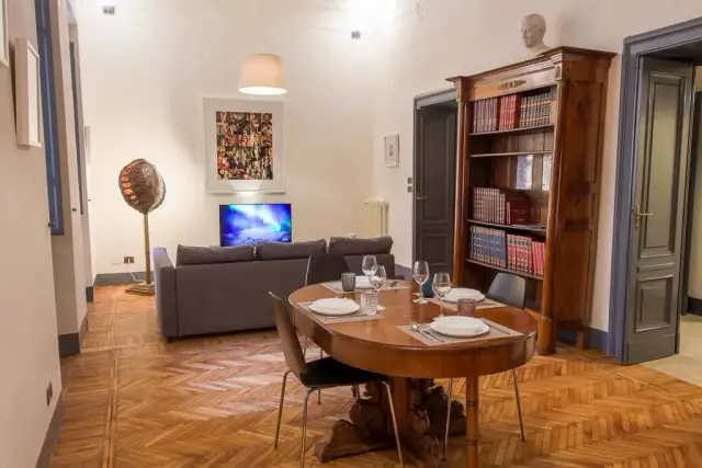 3-room flat in Via Cesare Battisti,1, Bologna - Photo 1