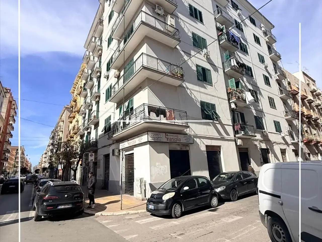 Locale commerciale in Via Diego Peluso 24, Taranto, {3} - Foto 1