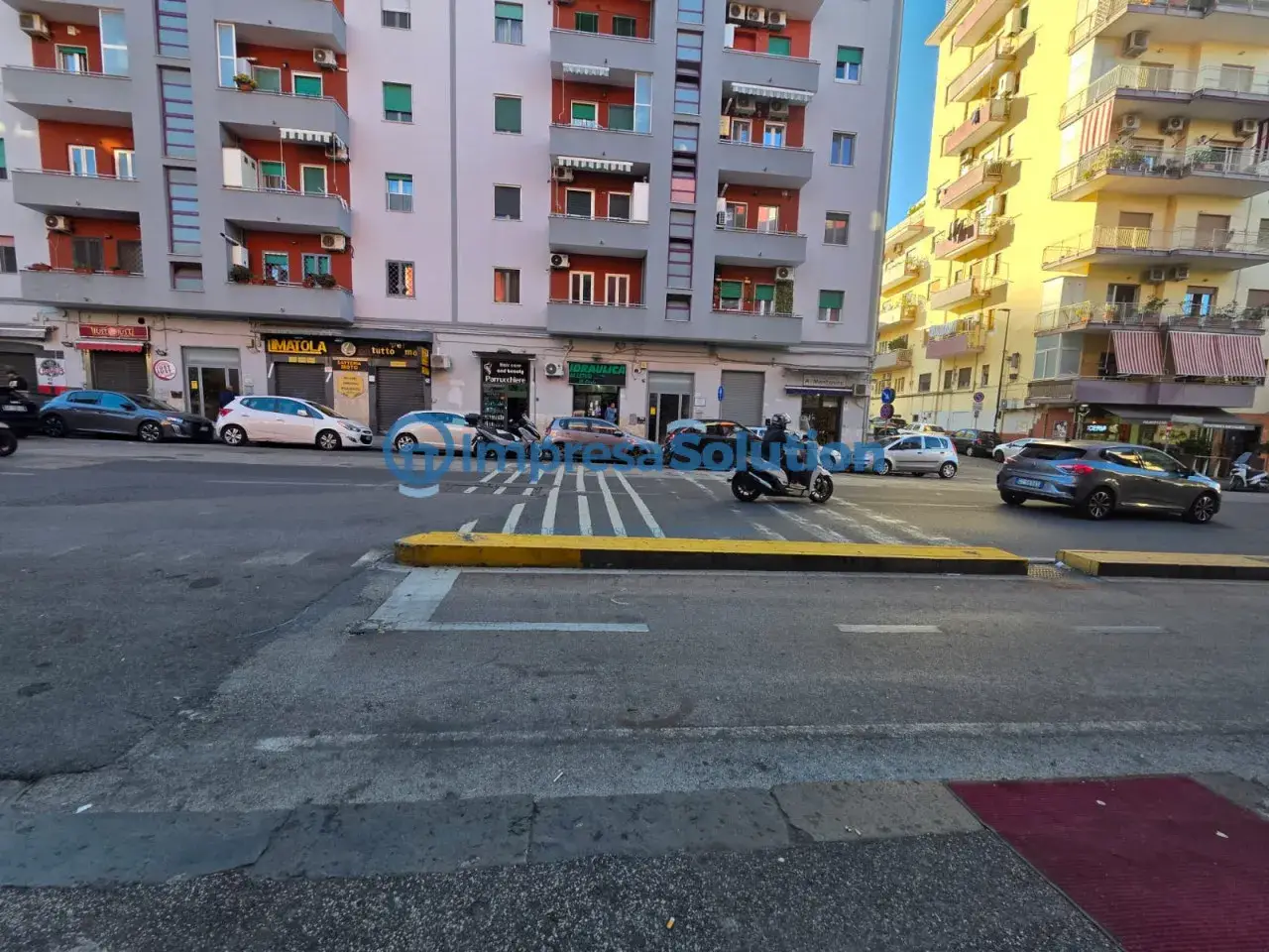 Negozio in Via Caio Duilio, Napoli, {3} - Foto 2