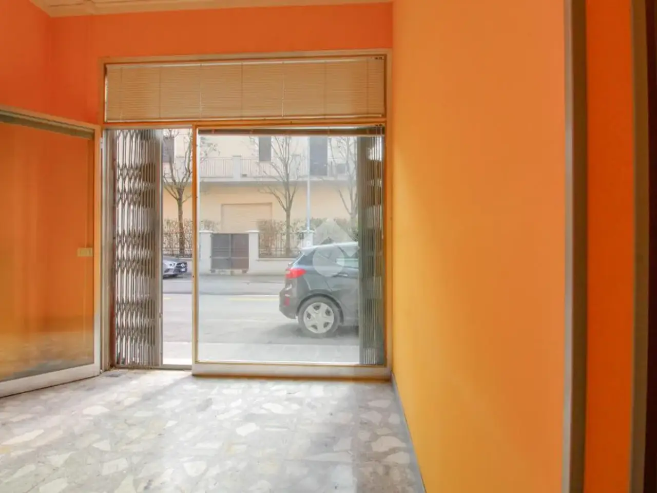 Negozio in Via Giuseppe di Vittorio 137, Vignola, {3} - Foto 2